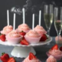 Cupcakes με Φράουλα και Σαμπάνια