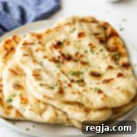 Στοίβα από ψωμιά στη σχάρα σε ένα πιάτο