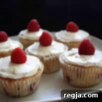 Κάπκεϊκ Φραμπουάζ 2 Cupcakes Σμέουρου