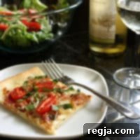 Πίτσα με καραμελωμένα κρεμμύδια, μπέικον, ντοματίνια και φοντίνα 2 Καλοκαιρινή πίτσα με καραμελωμένα κρεμμύδια, μπέικον, ντοματίνια και φοντίνα