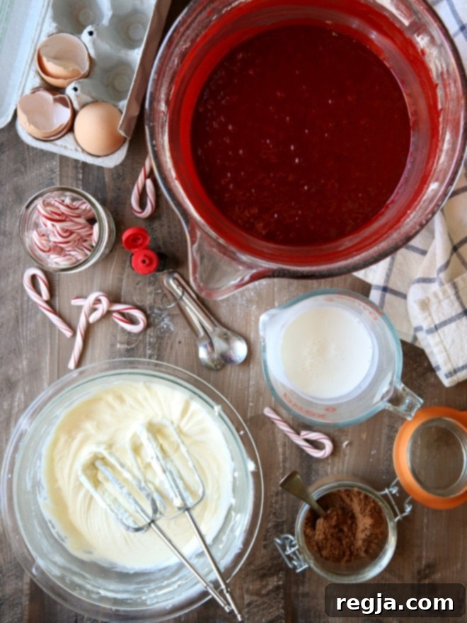 Λεπτομέρεια από την υπέροχη γέμιση cheesecake μέσα στο κόκκινο βελούδινο κέικ Bundt