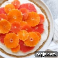 Πίτσα Φρούτων με Εσπεριδοειδή και Κρέμα Γιαουρτιού σε Βάση Γκρανόλας