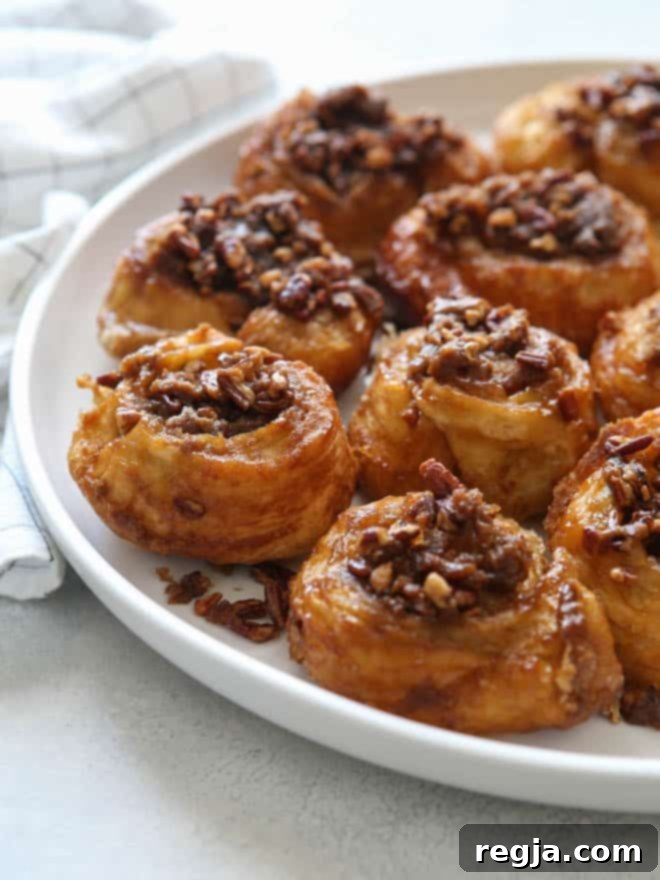 Εύκολα Sticky Buns με Σφολιάτα | completelydelicious.com