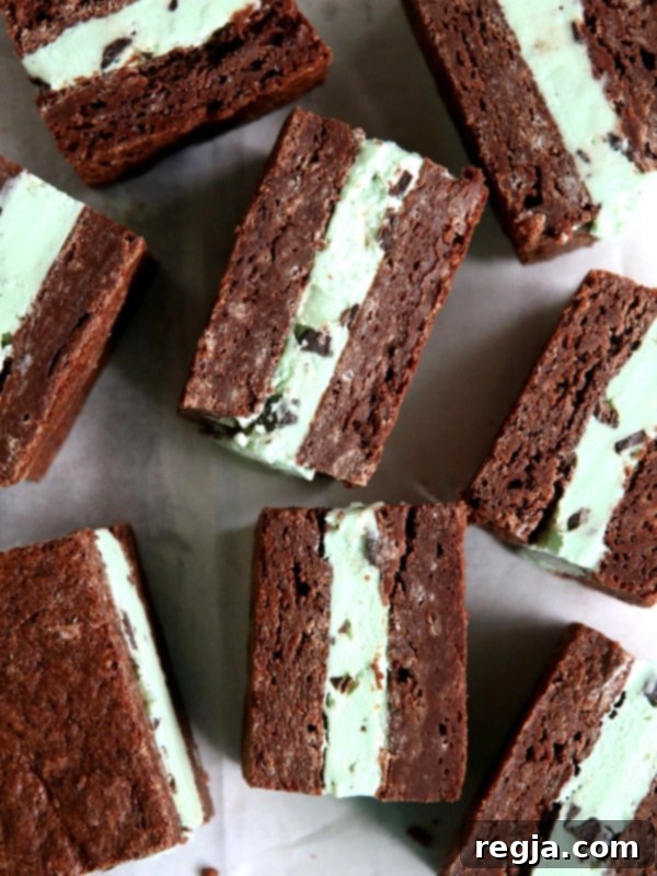 Μπάρες Brownie με Παγωτό Μίντ Σοκολάτα Τσιπ | completelydelicious.com