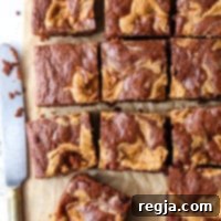 Αυτά τα μπράουνις με στροβιλισμούς φυστικοβούτυρου είναι τόσο εκπληκτικά όσο ακούγονται. Πλούσια σοκολατένια μπράουνις με γέμιση φυστικοβούτυρου - ακαταμάχητα!