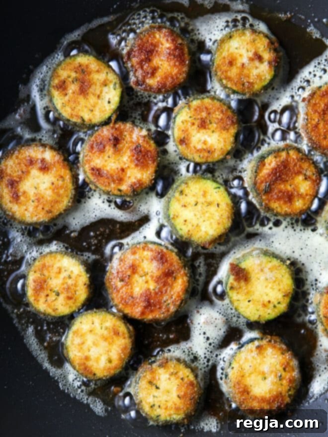 Τραγανά Τηγανητά Κολοκυθάκια 5 frying zucchini in a pan
