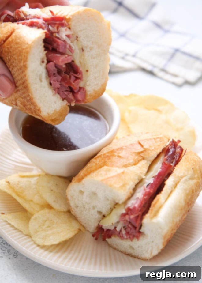 Βουτώντας σάντουιτς French Dip με καλαμποκίσιο μοσχάρι σε au jus