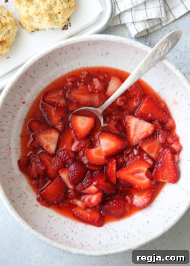 Μασεραρισμένες φράουλες για φράουλες shortcakes