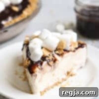 Αυτή η παγωτοπίτα S'mores είναι ένα διασκεδαστικό καλοκαιρινό επιδόρπιο!