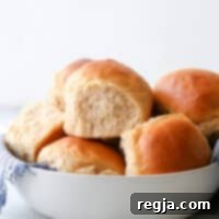 Μελωμένα Ψωμάκια Ολικής Άλεσης 6 Αφράτα μελωμένα ψωμάκια ολικής άλεσης, ελαφριά και γεμάτα γεύση