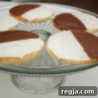 Μαύρο και Άσπρο Μπισκότα 2 Εικόνα συνταγής για Μπισκότα Black and White
