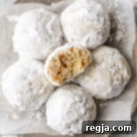 Κουλουράκι χιονομπάλα με μια δαγκωνιά