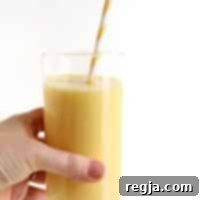 Smoothie Μάνγκο Πίνα Κολάντα | completelydelicious.com