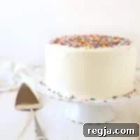 Κέικ κονφέτι 8 Τούρτα Funfetti με Αφράτη Βουτυρόκρεμα Βανίλιας | completelydelicious.com