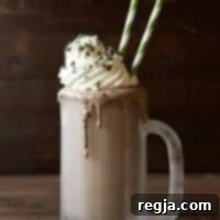Αλκοολούχο Milkshake με Κρέμα Μέντας και Σοκολάτα | completelydelicious.com