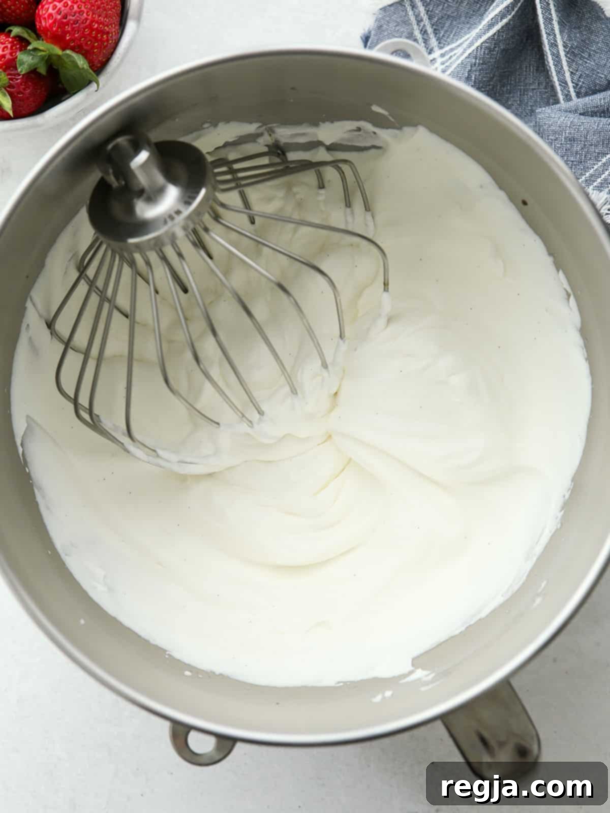 σαντιγί για τούρτα shortcake με φράουλες