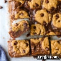 κομμένα brownies με μπισκότα σοκολάτας