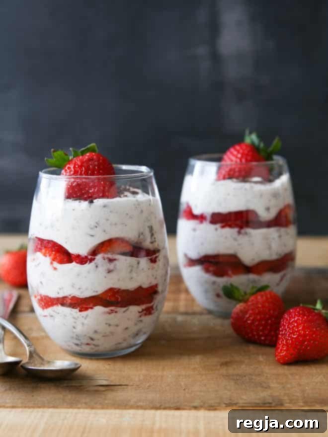 Strawberry Chocolate Fool: Αφράτο επιδόρπιο με φράουλες και σοκολάτα