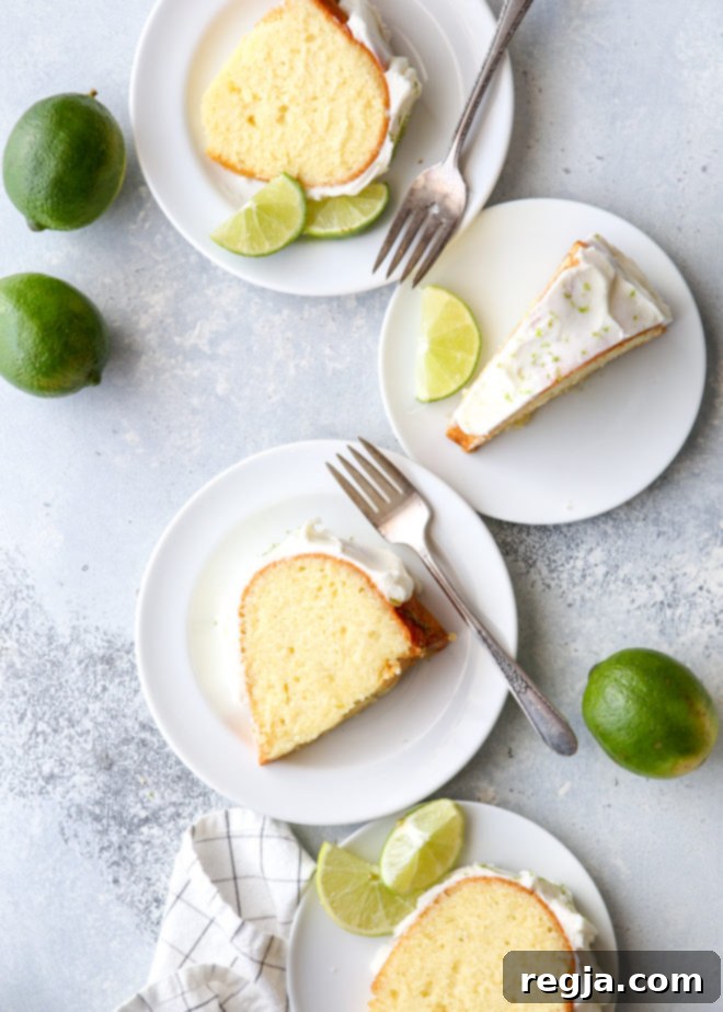 Αυτό το κέικ Bundt λάιμ είναι ανάλαφρο και ζωντανό με ένα πλούσιο γλάσο κρέμας τυριού.
