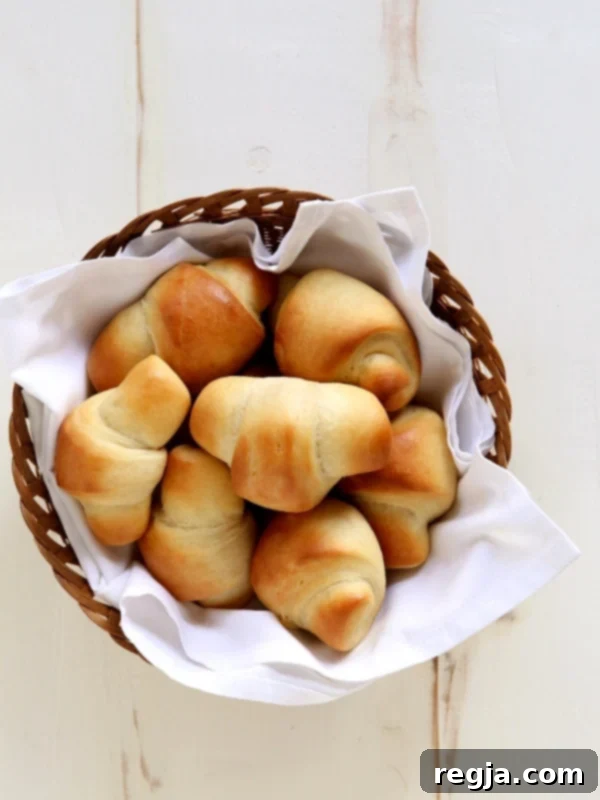 Ψωμάκια Crescent για το Τραπέζι | completelydelicious.com